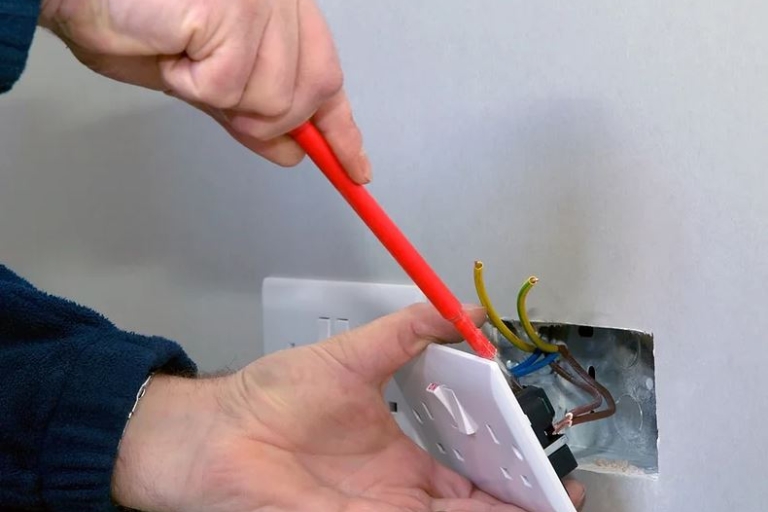 plug sockets with wires